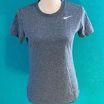 Nike The  tee dri fit top in size small Photo 0
