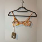 Stone Fox Swim NWT  CONCH BIKINI TOP- HOT TROPIX Photo 1