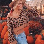 Wild Honey leopard cropped sweater Photo 0