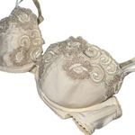 Nina Ricci Paris Women’s Size 32 C Cream Ivory Lace Lightly Padded Bra Photo 1