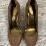 Liz & Co  Tan Pumps Photo 0