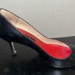 Chanel Carolina Herrera Black Leather Pumps Sz 39. Photo 1