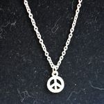 Source Unknown Vintage 70's Classic Small Peace Sign Silver Tone Link Chain Pendant Necklace Photo 1