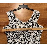 Lands' End Size 22W Chlorine Resistant Soft Cup Tummy Control Swimsuit One Piece Black Photo 7