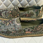 Sakroots  Ella espadrille shoes olive green print size 9 boho hippie Photo 0