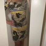 H&M NWT Milan Floral off shoulder dress Photo 5