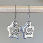 Handmade funky grunge y2k swirl star earrings 🌙 Photo 3