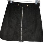 Bishop and Young Bishop‎ + Young Black Skirt Photo 0