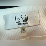 Le Suit Le‎ Suit - Whit and black Lining blazer top size 18 Photo 5