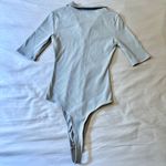 Good American Ribbed Knit Zip Polo Short Sleeve Bodysuit Gray Size 2 Photo 3