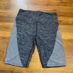 Free People Movement Women’s XS Heathered Gray Striped Monochrome Shorts Photo 0