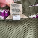 Duluth Trading Co Olive Green Purple Floral Nylon Button Down Fishing Shirt XS Photo 5