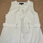 White vest Size M Photo 1