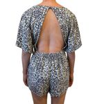 Abercrombie & Fitch Women Gray V Neck Floral Open Back Romper Size Small Pockets Photo 2
