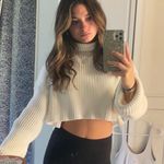 Grey Bandit sweater Photo 1