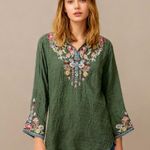 Johnny Was NWOT  Biya Embroidered Green Floral Beaded Tunic Shirt Blouse Sz S Photo 0