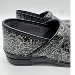 Dansko Professional Clogs Size 40 Floral Metallic Nursing Excellent Condition Photo 4
