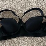 Victoria's Secret VSX sport bra. Fits 34b Photo 3