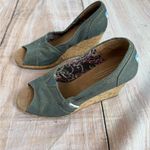 Toms  CALYPSO GRAY GOLD SHIMMER OPEN TOE SANDAL HEEL SHOE SIZE 6 Photo 2