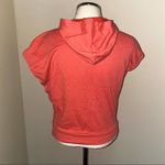 Zella Voyager Short Sleeve Hoodie w/front pocket and elastic cap sleeves medium Photo 3