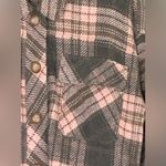 Mystree  Plaid Shacket size M 21” p2p Pink/Gray $69 Retail NWOT Photo 4