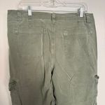 American Eagle Women's Green Cargo Pants 14 Short Baggy Wide Leg Stretch Photo 5