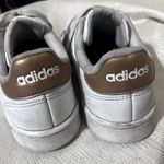 Adidas  Neo Cloudfoam White Sneakers athletic shoes Advantage sz 7.5 Photo 3