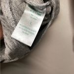 Lacoste light weight sweatshirt. Size Large. Unisex Photo 6