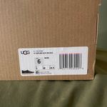 UGG K Caplan Slip-on Photo 5