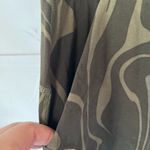 Game athletic camo leggings size medium NWT Green Photo 4