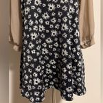 EUC Jili Black and White Floral Long Sleeve Dress size large Photo 3