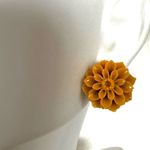 Yellow flower post earrings Photo 1