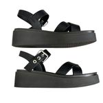 Report Platform Black Straps Sandals Women’s Size 7 Chunky Edgy Photo 4