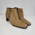Etienne Aigner Womens Boots Size 7.5 Brown Suede Block Heels Ankle High Photo 68