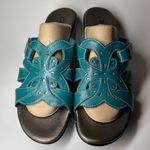 Clarks Bendable Women Sandals Wedge Slip On Floral Strappy Leather 9.5 Teal Blue Photo 3
