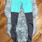 Alo Yoga  Goddess Ribbed Leggings Turquoise and Gray Size Small Photo 3