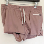 Vuori  Clementine Shorts Size Large Photo 0