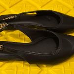 ASOS  Design black flats.  With chain size 9 Photo 6