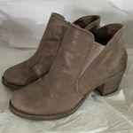 O'Neill O’NEILL 7 ANKLE SLIP ON BOOTS FAUX SUEDE TAUPE COLOR WELL LOVED Photo 0