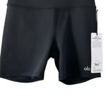 Alo Yoga NWT Alo Airlift 5” Black Energy Shorts NWT Size M Photo 5