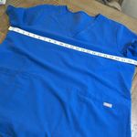 FIGS  Royal clue scrub top size XL Photo 2