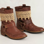 Latigo Látigo Cróquet Brown Leather Ankle Boots with Lace Trim Photo 0