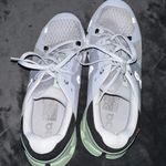 on cloud flyer 4 in Glacier/Meadow Photo 9