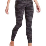 Athleta  Elation 7/8 Tights - Camo - Size S Photo 0
