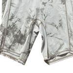 Balance Athletica /Vitality Rider Shorts in sea salt Size
Medium Photo 3