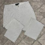 Ankle cropped white with navy blue pinstripe soft and lightweight jean high rise Size 8 Photo 0