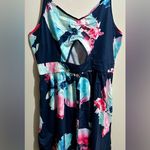 Floral Sleeveless Dress Photo 0
