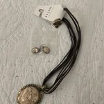 Liz Claiborne Statement Necklace Photo 0