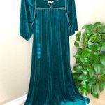 Vintage TOM BEZDUDA for Barad&Co, Saks Fifth Ave velvet home dress, green, S Green Size undefined Photo 0