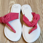 A New Day  Women's Flat Sandals Thong Bow Accent Pink‎ Size 6 Photo 0